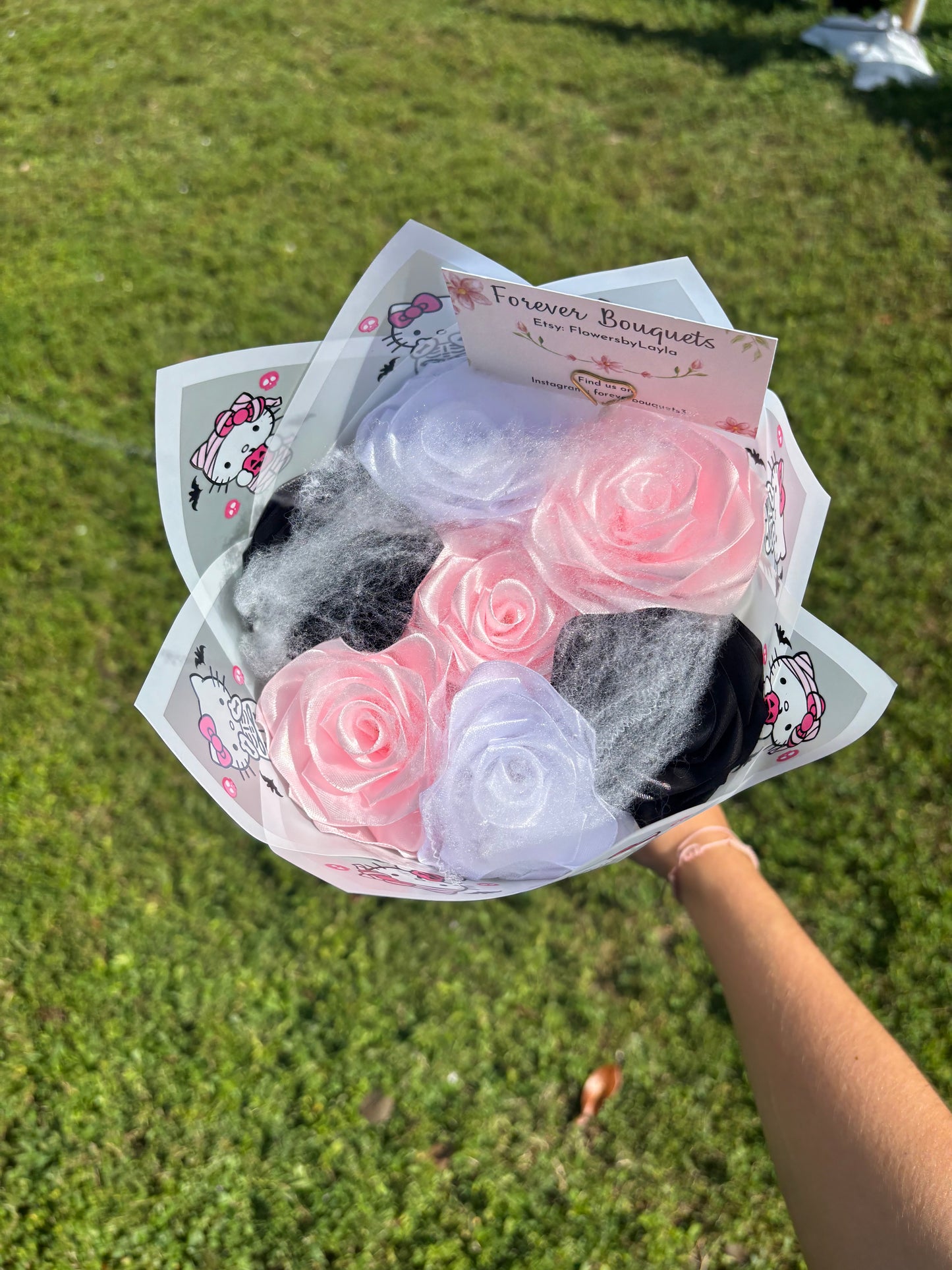 7 Rose Halloween Hello Kitty Ribbon Bouquet